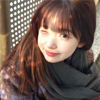 她从风暴中走来